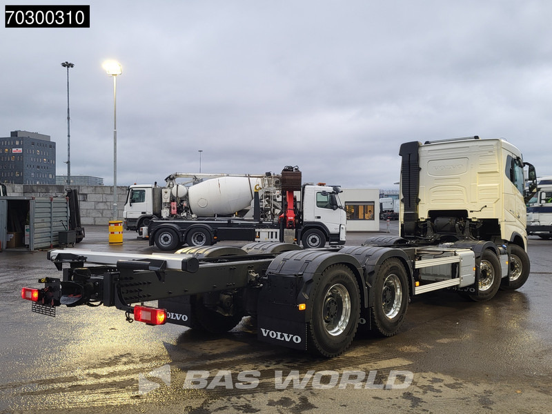 Volvo FH16 750 FH 8X4 NEW 8x4 chassis! Air suspension Big-Axle Automatic VEB+ Euro 6 - Camión chasis: foto 5 Volvo FH16 750 FH 8X4 NEW 8x4 chassis! Air suspension Big-Axle Automatic VEB+ Euro 6 - Camión chasis: foto 5