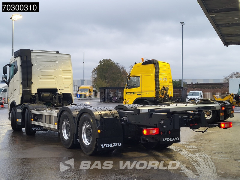 Volvo FH16 750 FH 8X4 NEW 8x4 chassis! Air suspension Big-Axle Automatic VEB+ Euro 6 - Camión chasis: foto 2 Volvo FH16 750 FH 8X4 NEW 8x4 chassis! Air suspension Big-Axle Automatic VEB+ Euro 6 - Camión chasis: foto 2