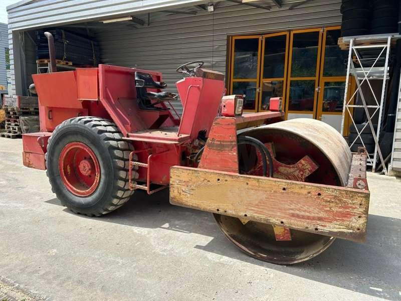 Bitelli BORA C 80 MACHINE SUISSE - Compactador mixto: foto 1 Bitelli BORA C 80 MACHINE SUISSE - Compactador mixto: foto 1