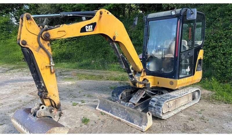 Caterpillar 302.5C - Miniexcavadora: foto 1 Caterpillar 302.5C - Miniexcavadora: foto 1