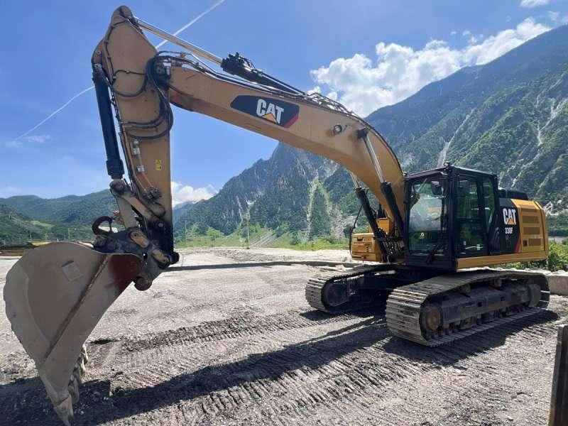 Caterpillar 330F LN - Excavadora de cadenas: foto 1 Caterpillar 330F LN - Excavadora de cadenas: foto 1