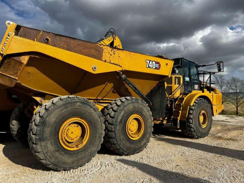 Caterpillar 740GC - Dúmper articulado: foto 2 Caterpillar 740GC - Dúmper articulado: foto 2