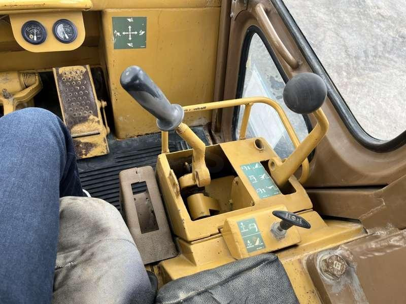 Cargadora de cadenas Caterpillar 943: foto 42