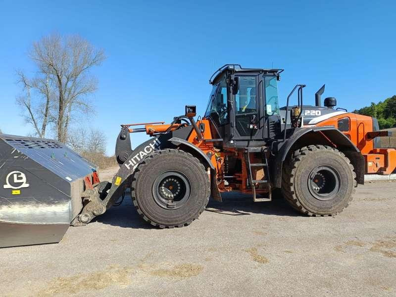 Hitachi ZW220-7 - Cargadora de ruedas: foto 1 Hitachi ZW220-7 - Cargadora de ruedas: foto 1