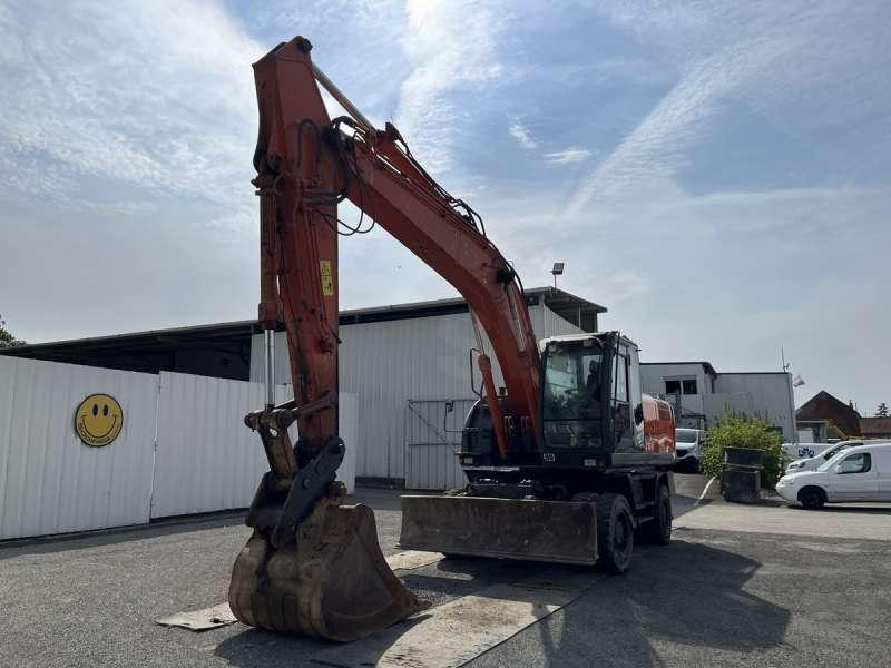 Hitachi ZX210W-3 - Excavadora de ruedas: foto 2 Hitachi ZX210W-3 - Excavadora de ruedas: foto 2