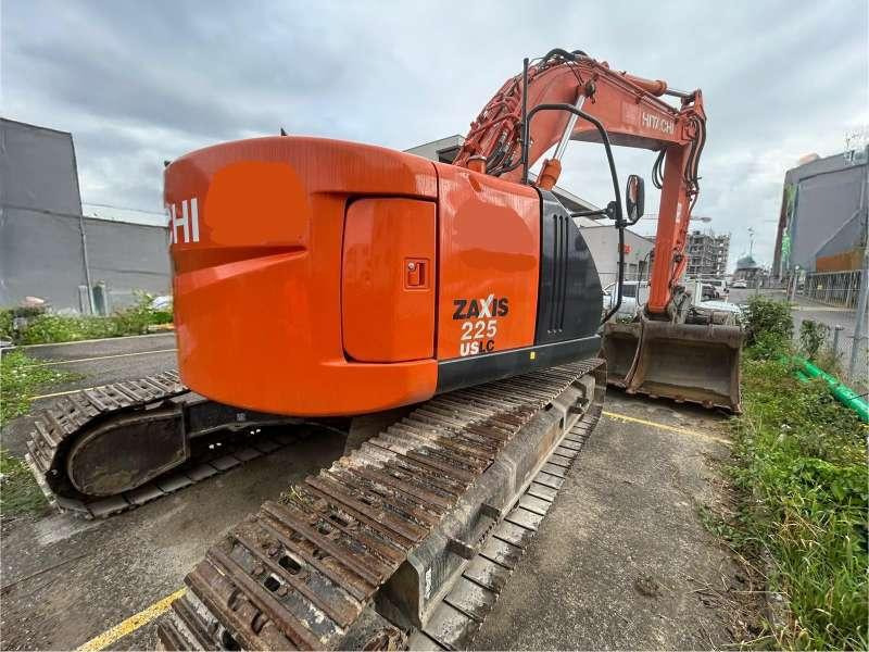 Hitachi ZX225USLC-3 - Excavadora de cadenas: foto 3 Hitachi ZX225USLC-3 - Excavadora de cadenas: foto 3