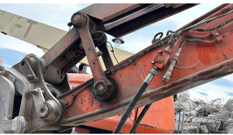 Excavadora de demolición Hitachi ZX350LC-3: foto 13 Excavadora de demolición Hitachi ZX350LC-3: foto 13