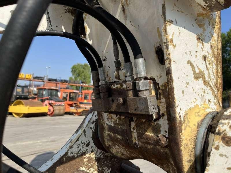 Excavadora de cadenas Liebherr R924C HD-SL: foto 16