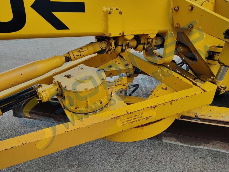 Grader Mbu G6: foto 13