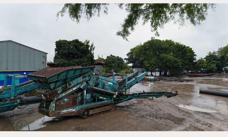 Powerscreen Warrior 1400 - Cribadora: foto 3 Powerscreen Warrior 1400 - Cribadora: foto 3