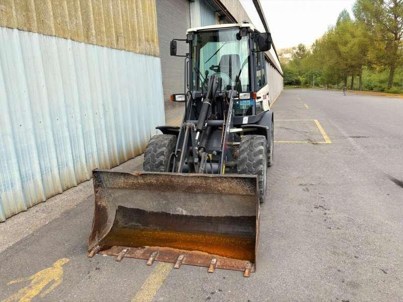 Cargadora articulada Schaeff TL65: foto 18