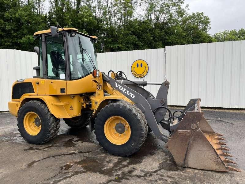 Volvo L30G - Cargadora de ruedas: foto 1 Volvo L30G - Cargadora de ruedas: foto 1