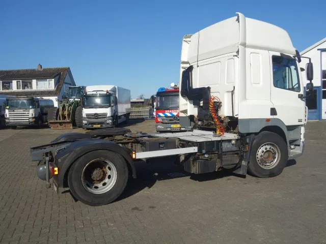 Cabeza tractora DAF CF 410: foto 7