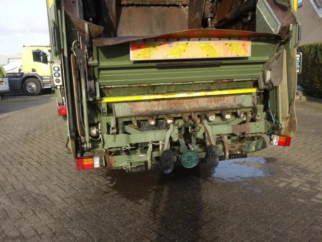 Scania P250 GEESINK GPM III CONTAINER SYSTEEM ,WELVAARD WEEGSYSTEEM EURO 6 - Camión de basura: foto 4 Scania P250 GEESINK GPM III CONTAINER SYSTEEM ,WELVAARD WEEGSYSTEEM EURO 6 - Camión de basura: foto 4