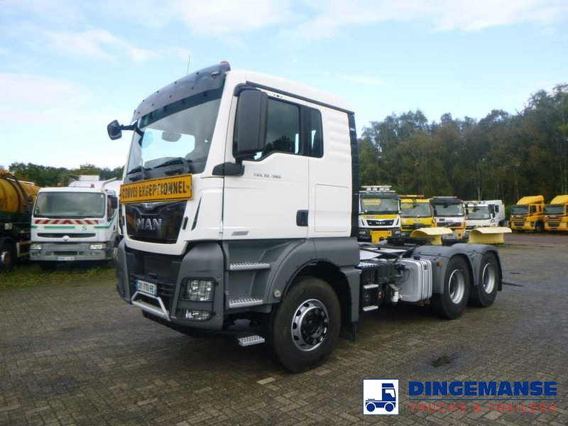 MAN TGX 33.560 6X4 + Retarder + Hydraulics / 96 t - Cabeza tractora: foto 1 MAN TGX 33.560 6X4 + Retarder + Hydraulics / 96 t - Cabeza tractora: foto 1