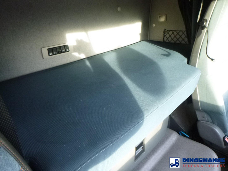 Cabeza tractora Volvo FM 450 4x2 Euro 5: foto 17 Cabeza tractora Volvo FM 450 4x2 Euro 5: foto 17