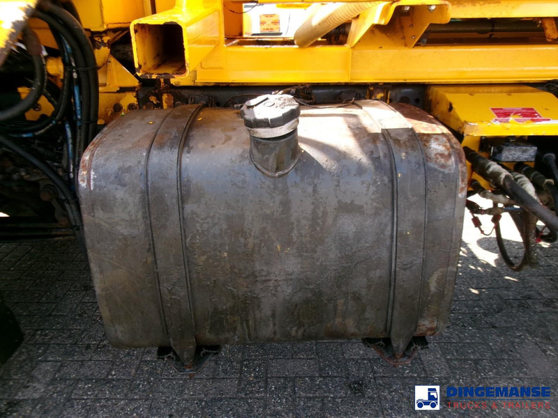 DAF CF 75.360 6X4 RHD gritter / salt spreader - Máquina quitanieve: foto 5 DAF CF 75.360 6X4 RHD gritter / salt spreader - Máquina quitanieve: foto 5