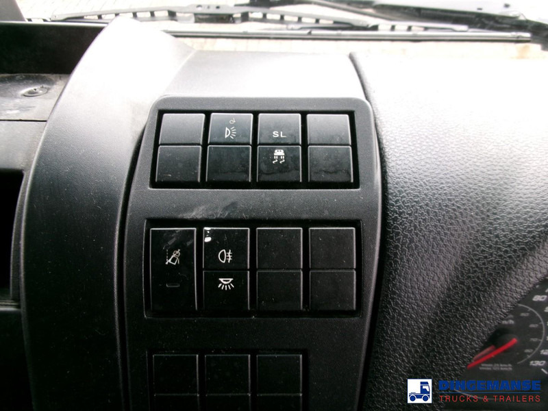 Camión caja cerrada Iveco Eurocargo 180E25S RHD 4x2 Euro 6 Closed box: foto 15