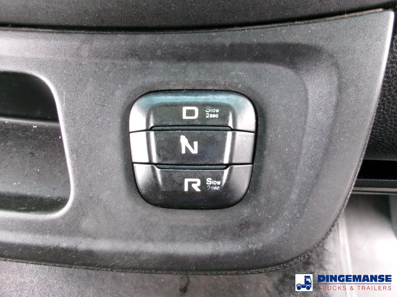 Camión caja cerrada Iveco Eurocargo 180E25S RHD 4x2 Euro 6 Closed box: foto 17