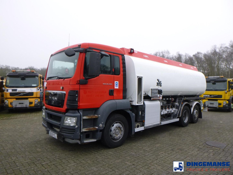 MAN TGS 26.320 6X2 RHD fuel tank 20 m3 / 4 comp - Camión cisterna: foto 1 MAN TGS 26.320 6X2 RHD fuel tank 20 m3 / 4 comp - Camión cisterna: foto 1