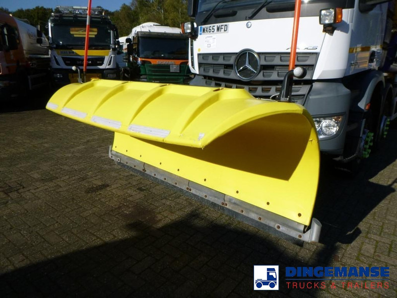 Leasing de Mercedes-Benz Arocs 3240 8x4 RHD Schmidt snow plough / gritter Mercedes-Benz Arocs 3240 8x4 RHD Schmidt snow plough / gritter: foto 20