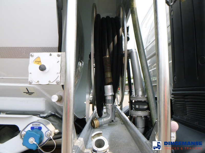 Camión cisterna Renault Premium 270 dxi 4x2 fuel tank 13.7 m3 / 4 comp: foto 11