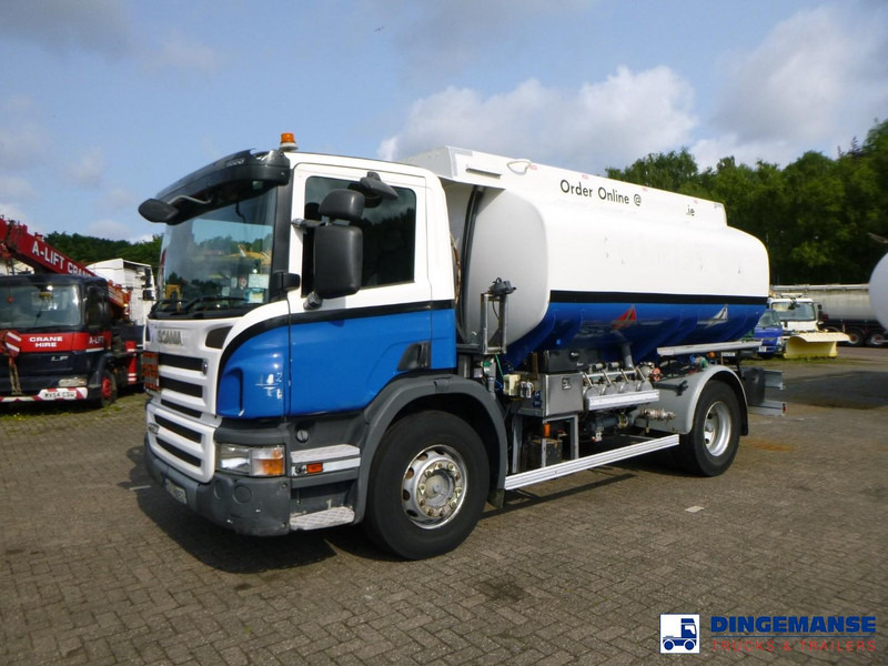 Scania P 230 DB 4x2 RHD fuel tank 12.4 m3 / 4 comp - Camión cisterna: foto 1 Scania P 230 DB 4x2 RHD fuel tank 12.4 m3 / 4 comp - Camión cisterna: foto 1