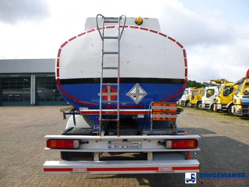 Scania P 230 DB 4x2 RHD fuel tank 12.4 m3 / 4 comp - Camión cisterna: foto 5 Scania P 230 DB 4x2 RHD fuel tank 12.4 m3 / 4 comp - Camión cisterna: foto 5