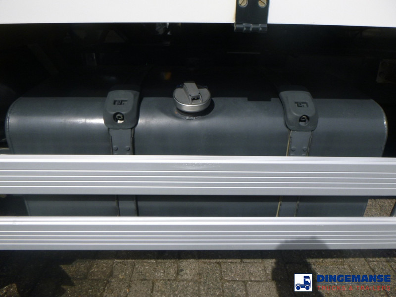 Leasing de Scania P 320 DB 6X2 fuel tank 18.8 m3 / 5 comp Scania P 320 DB 6X2 fuel tank 18.8 m3 / 5 comp: foto 10