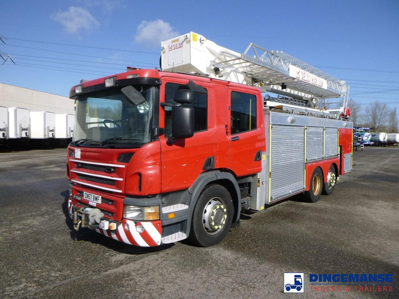 Scania P310 6x2 RHD fire truck + pump, ladder & manlift - Camión de bomberos: foto 1 Scania P310 6x2 RHD fire truck + pump, ladder & manlift - Camión de bomberos: foto 1