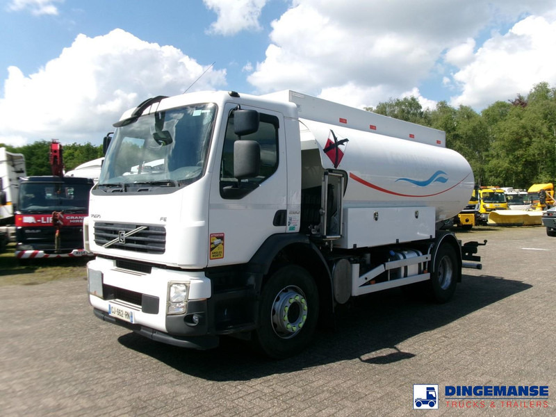 Volvo FE 260 4x2 dxi fuel tank 13.3 m3 / 4 comp / ADR 21-06-2024 - Camión cisterna: foto 1 Volvo FE 260 4x2 dxi fuel tank 13.3 m3 / 4 comp / ADR 21-06-2024 - Camión cisterna: foto 1
