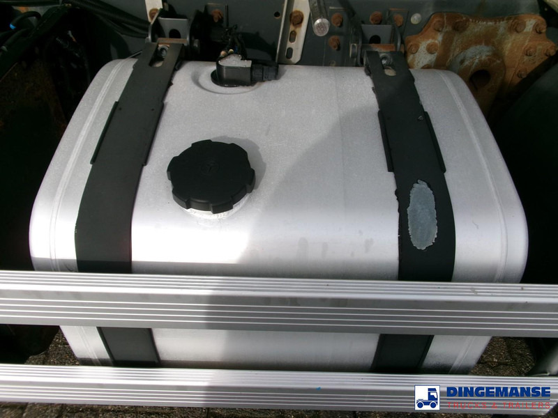 Volvo FE 280 4X2 fuel tank 13.6 m3 / 4 comp / ADR 07/07/24 - Camión cisterna: foto 5 Volvo FE 280 4X2 fuel tank 13.6 m3 / 4 comp / ADR 07/07/24 - Camión cisterna: foto 5