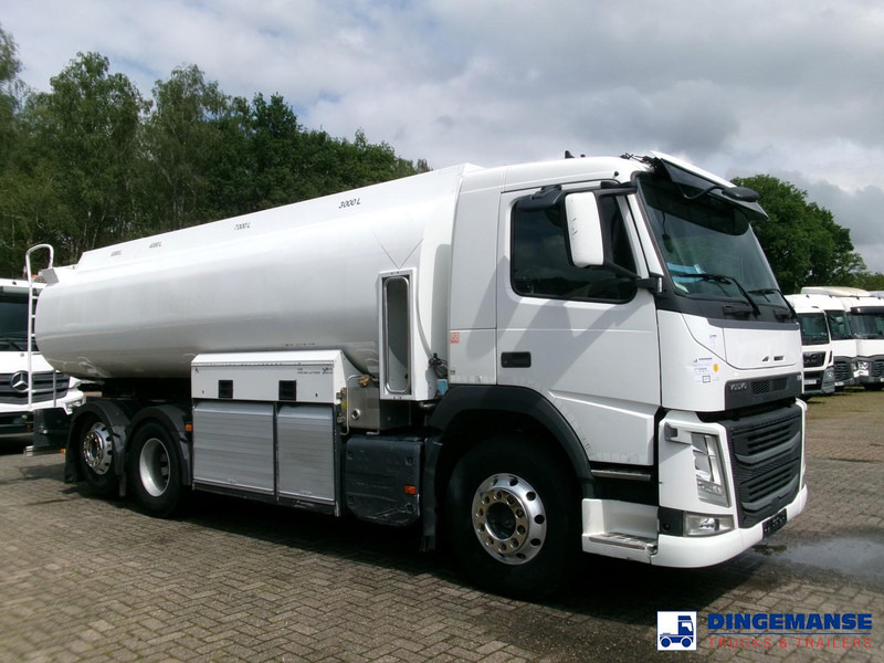 Volvo FM 380 6X2 fuel tank 20.6 m3 / 4 comp - Camión cisterna: foto 2 Volvo FM 380 6X2 fuel tank 20.6 m3 / 4 comp - Camión cisterna: foto 2