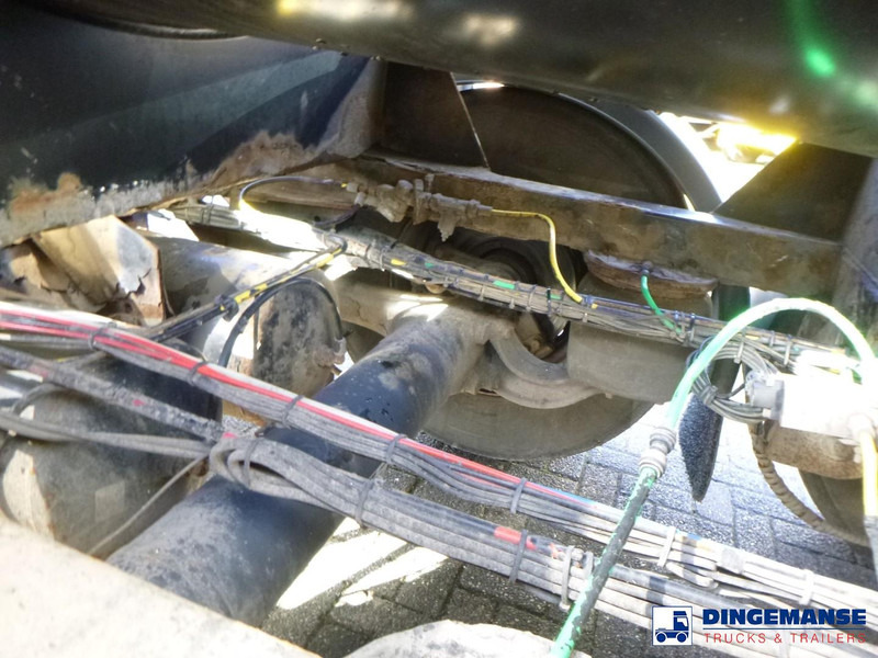 Semirremolque cisterna WHALE Vacuum tank inox 29 m3 / 1 comp + engine: foto 10 Semirremolque cisterna WHALE Vacuum tank inox 29 m3 / 1 comp + engine: foto 10