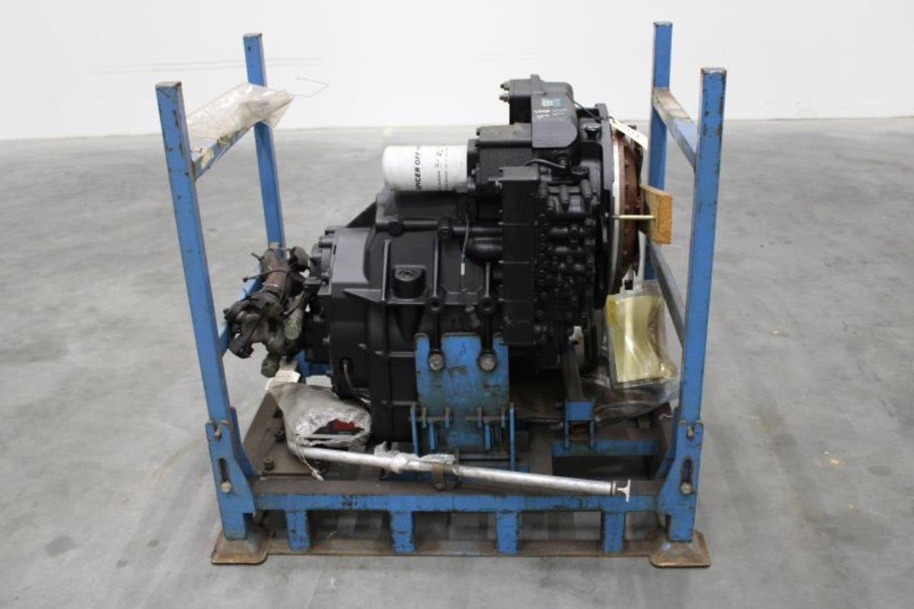 Dana 13.9TE10313-25 - Transmisión para Equipo de manutención: foto 2 Dana 13.9TE10313-25 - Transmisión para Equipo de manutención: foto 2