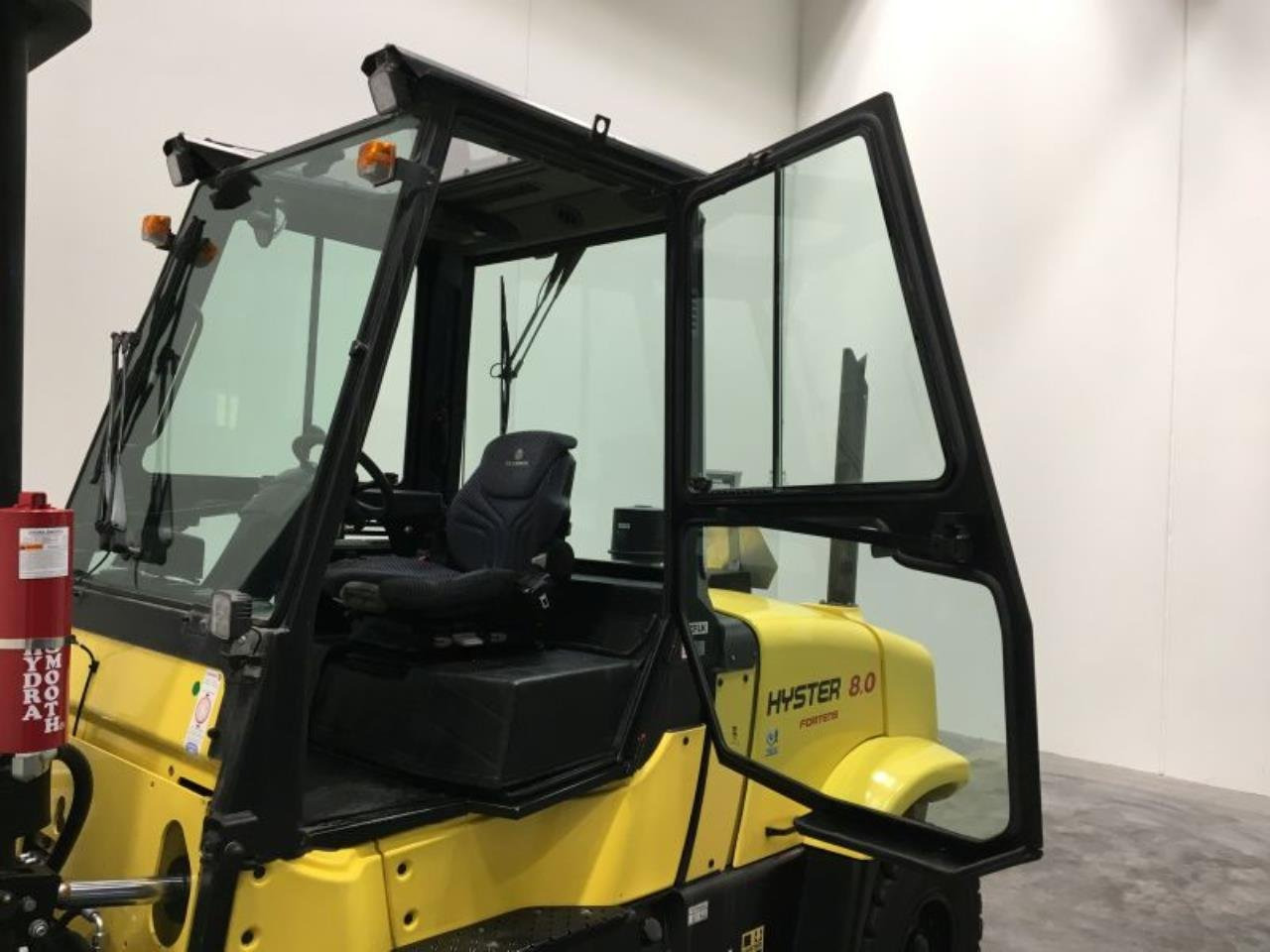 Hyster H8.0FT-6 - Carretilla para contenedores: foto 2 Hyster H8.0FT-6 - Carretilla para contenedores: foto 2