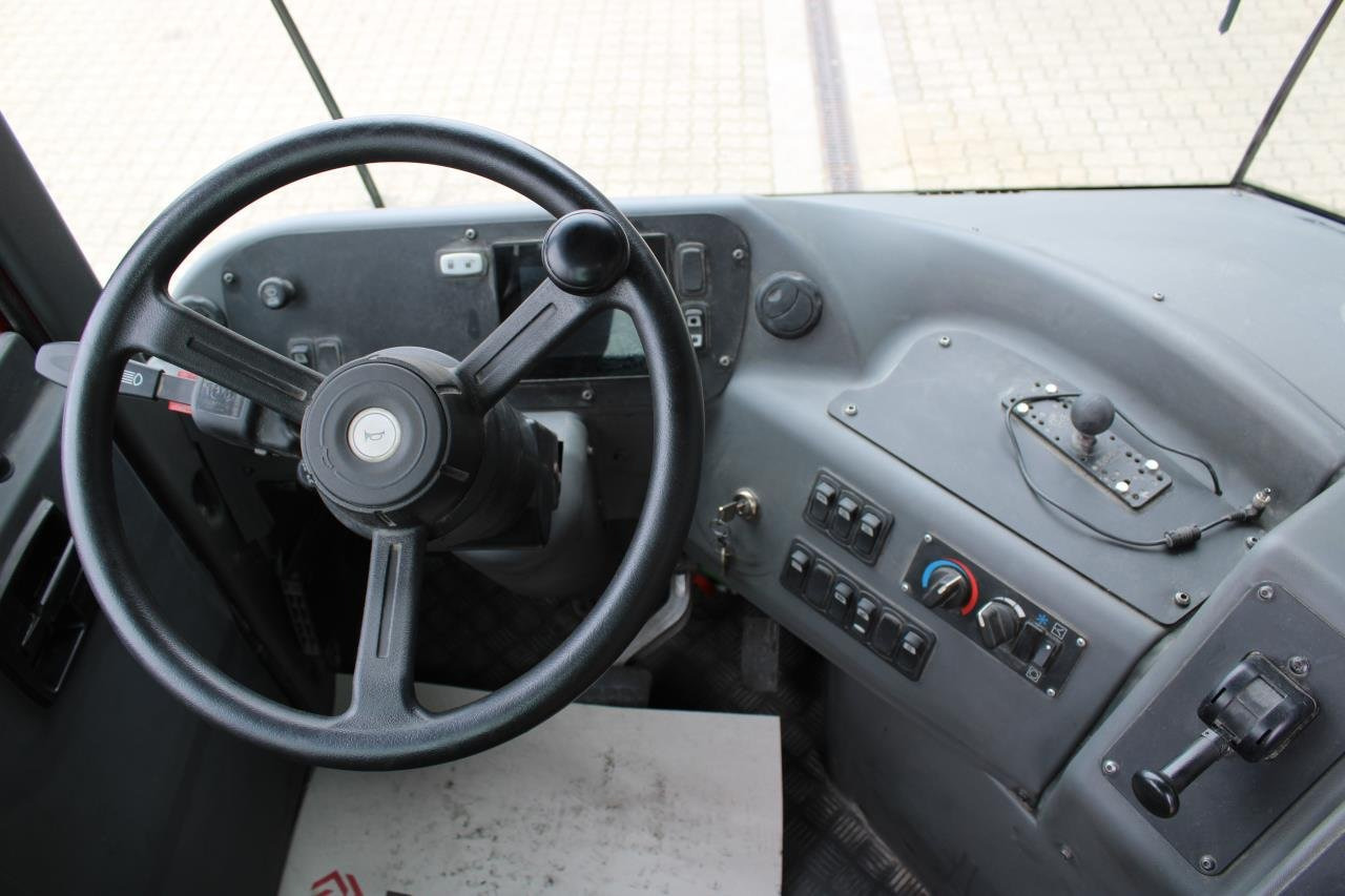 Kalmar T2I 4X2 - Tractor industrial: foto 4 Kalmar T2I 4X2 - Tractor industrial: foto 4
