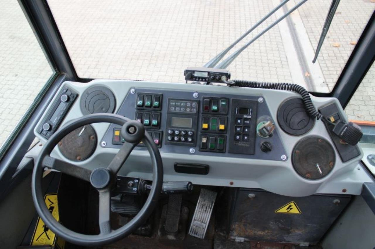 Mafi MT25 - Tractor industrial: foto 4 Mafi MT25 - Tractor industrial: foto 4