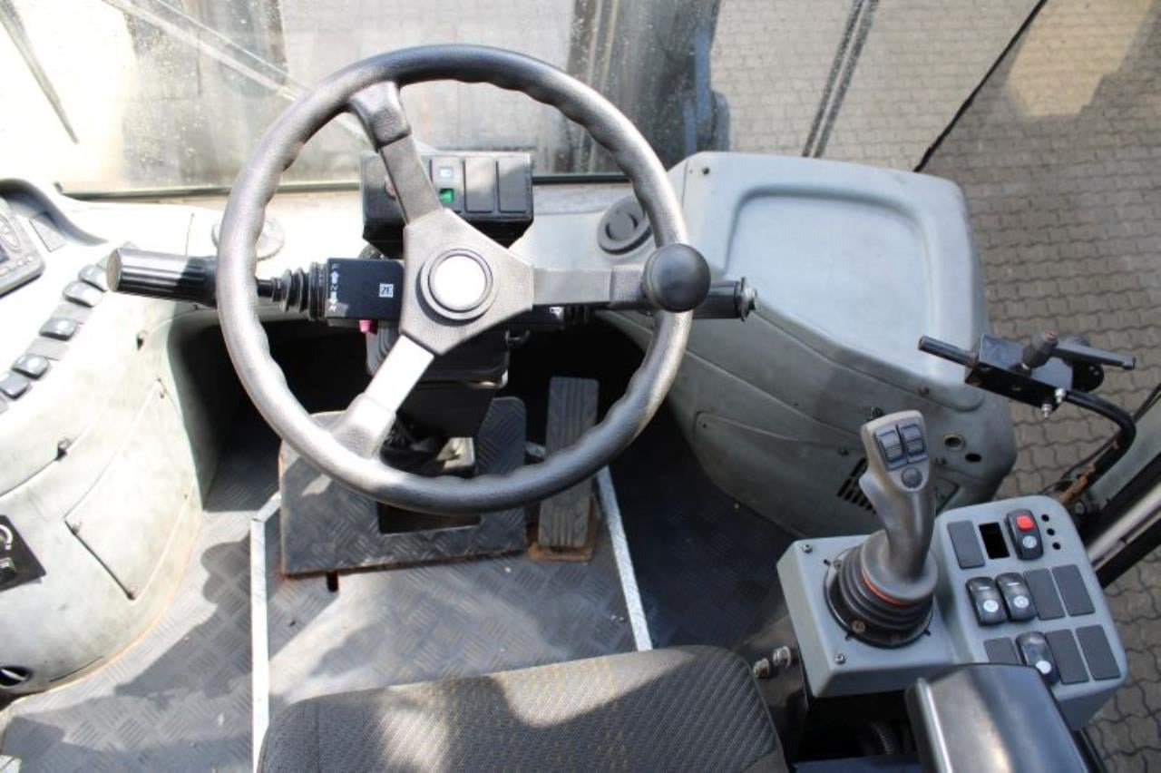 SMV SL16-900B - Carretilla elevadora diésel: foto 4 SMV SL16-900B - Carretilla elevadora diésel: foto 4