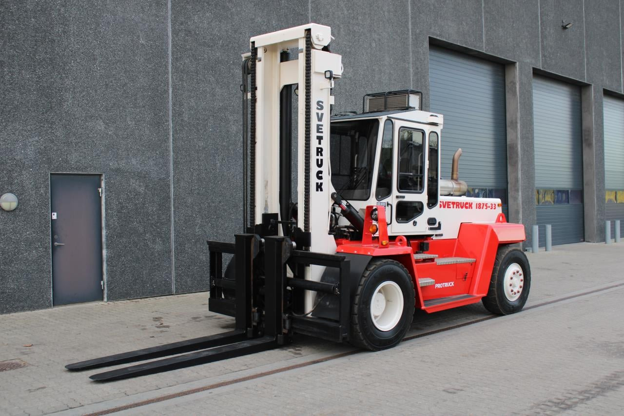 SveTruck 1875-33 - Carretilla elevadora diésel: foto 2 SveTruck 1875-33 - Carretilla elevadora diésel: foto 2