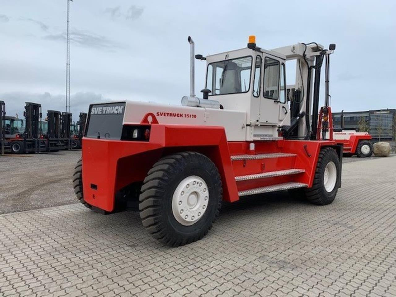 SveTruck 25120-42 - Carretilla elevadora diésel: foto 3 SveTruck 25120-42 - Carretilla elevadora diésel: foto 3