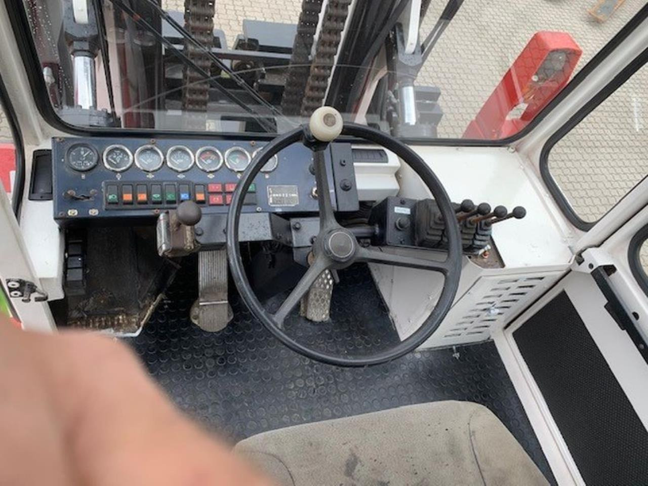 SveTruck 25120-42 - Carretilla elevadora diésel: foto 4 SveTruck 25120-42 - Carretilla elevadora diésel: foto 4