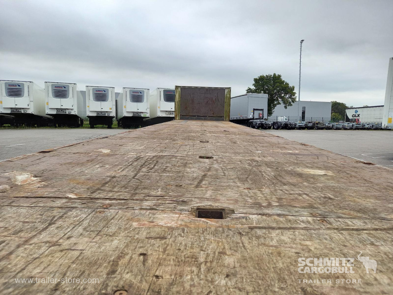 KRONE Auflieger Plateau Standard - Semirremolque plataforma/ Caja abierta: foto 4 KRONE Auflieger Plateau Standard - Semirremolque plataforma/ Caja abierta: foto 4