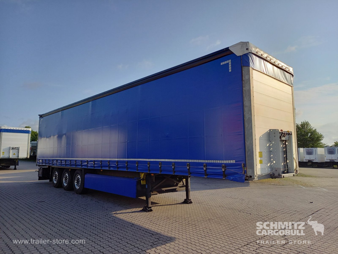 SCHMITZ Auflieger Curtainsider Standard - Semirremolque lona: foto 1 SCHMITZ Auflieger Curtainsider Standard - Semirremolque lona: foto 1