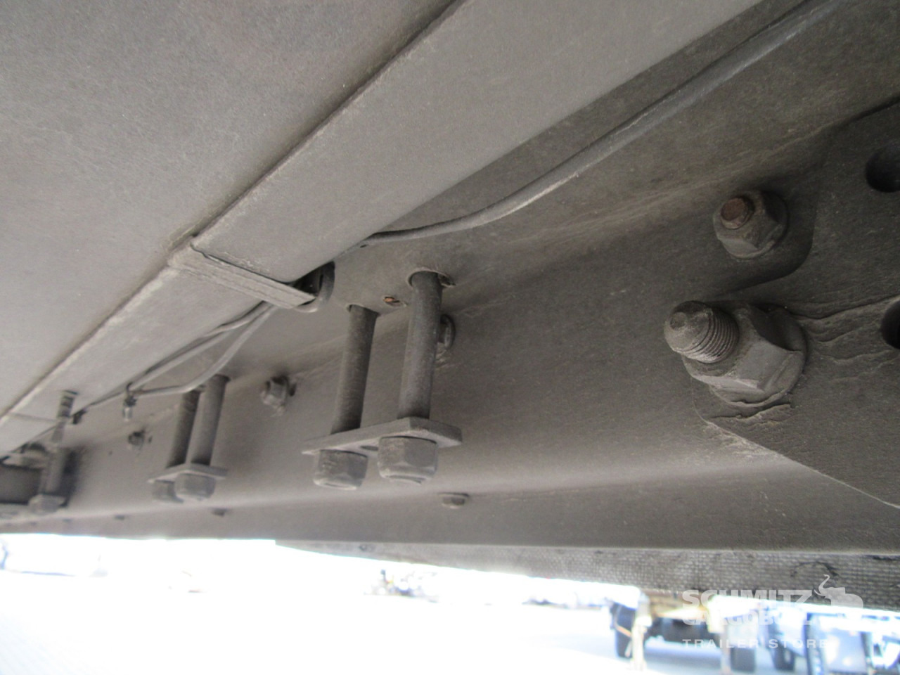 SCHMITZ Auflieger Curtainsider Standard - Semirremolque lona: foto 4 SCHMITZ Auflieger Curtainsider Standard - Semirremolque lona: foto 4