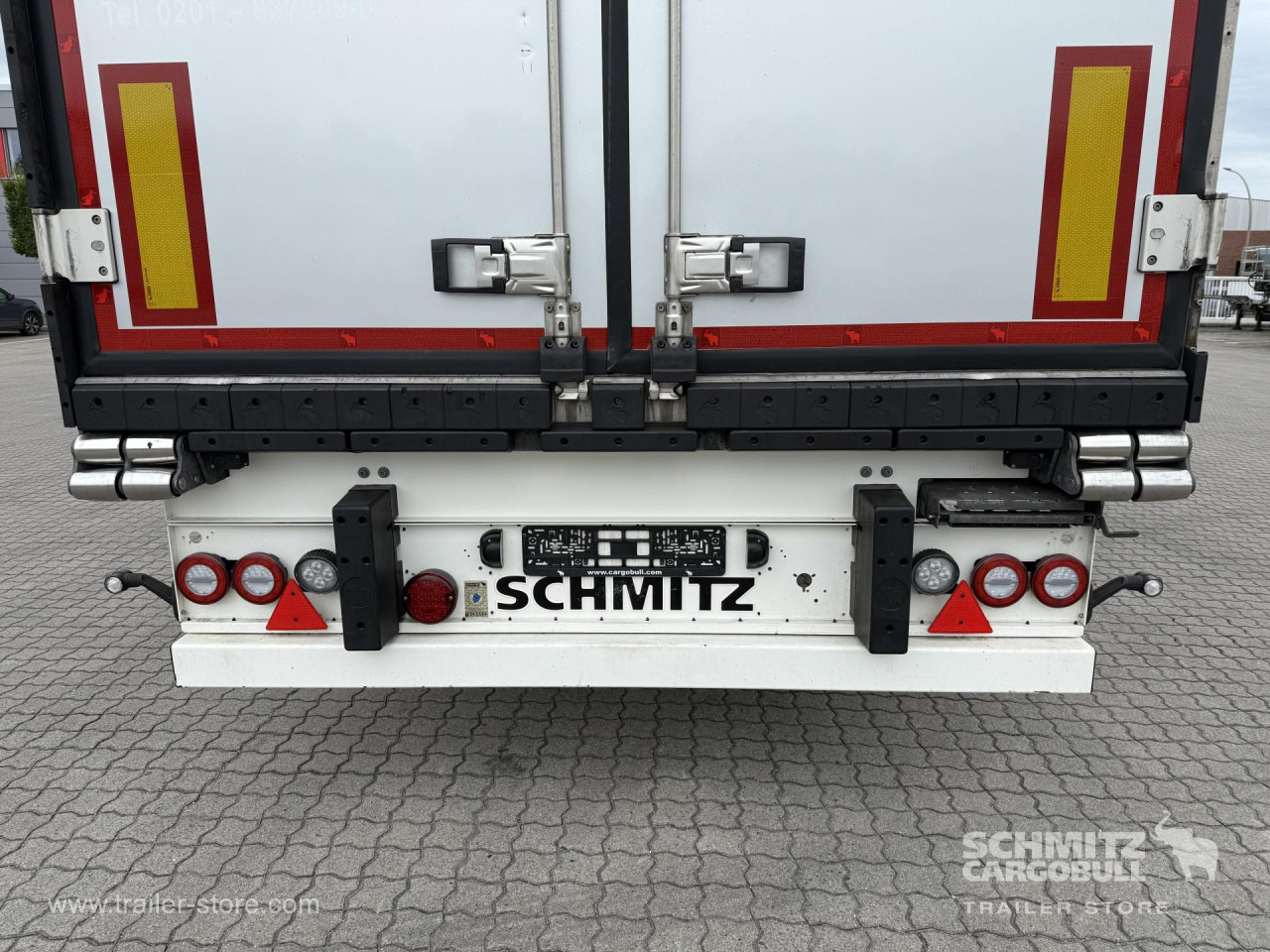 SCHMITZ Auflieger Tiefkühler Multitemp - Semirremolque isotérmico: foto 2 SCHMITZ Auflieger Tiefkühler Multitemp - Semirremolque isotérmico: foto 2