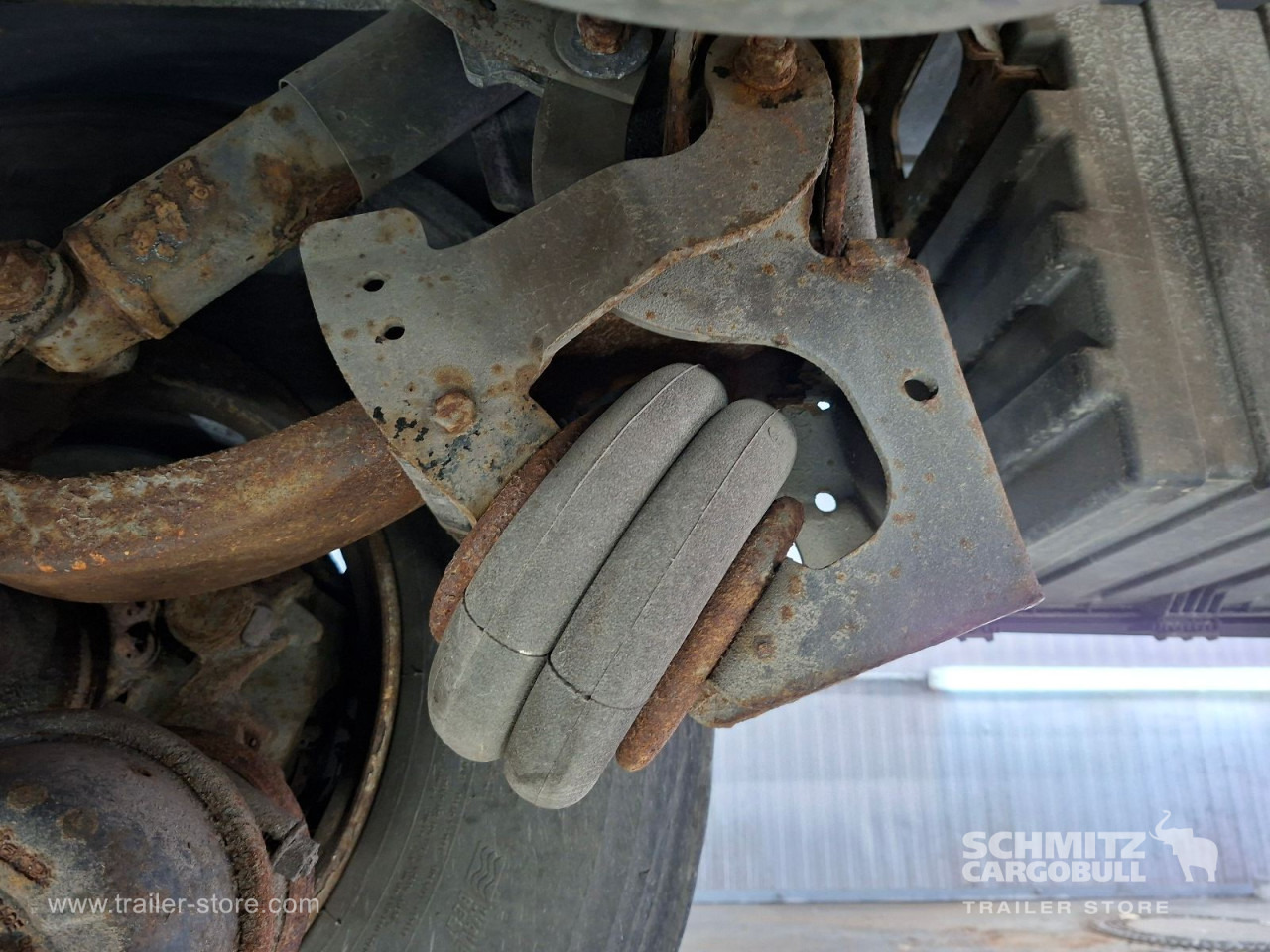 SCHMITZ Auflieger Tiefkühler Standard Double deck - Semirremolque isotérmico: foto 2 SCHMITZ Auflieger Tiefkühler Standard Double deck - Semirremolque isotérmico: foto 2