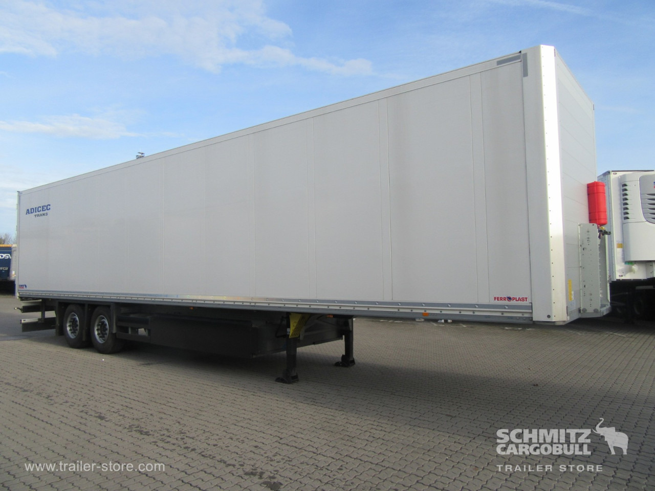 SCHMITZ Auflieger Trockenfrachtkoffer Standard - Semirremolque caja cerrada: foto 1 SCHMITZ Auflieger Trockenfrachtkoffer Standard - Semirremolque caja cerrada: foto 1