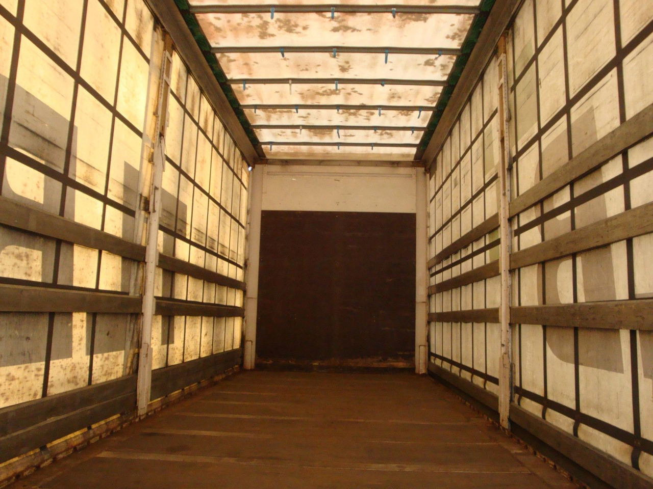 Krone ZZW 18 Jumbo Edscha Schiebeverdeck BDF 116 cbm - Remolque portacontenedore/ Intercambiable: foto 5 Krone ZZW 18 Jumbo Edscha Schiebeverdeck BDF 116 cbm - Remolque portacontenedore/ Intercambiable: foto 5