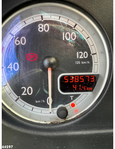 Leasing de DAF FAX 85 CF 360 8x2 Euro 5 Hiab 16 Tonmeter laadkraan DAF FAX 85 CF 360 8x2 Euro 5 Hiab 16 Tonmeter laadkraan: foto 19 Leasing de DAF FAX 85 CF 360 8x2 Euro 5 Hiab 16 Tonmeter laadkraan DAF FAX 85 CF 360 8x2 Euro 5 Hiab 16 Tonmeter laadkraan: foto 19